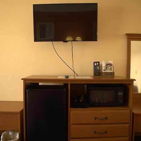 Key West Inn - Chatsworth Luaran gambar